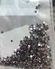 Kamienie różowe Swarovski SS3