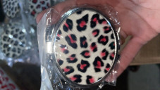 Oglinda dubla pentru poseta, oval, cu imprimeu leopard, rosu