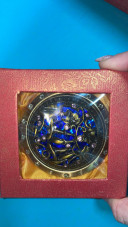 Oglinda de poseta, rotunda, aurie cu pietre albastre, 9