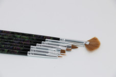 Set of brushes for drawing 7 pcs, black with roses