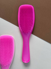 Hair detangling comb, anti-static, soft, raspberry red