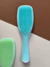 Hair detangling comb, anti-static, soft, blue