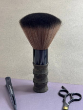 Hairbrush, wood 04